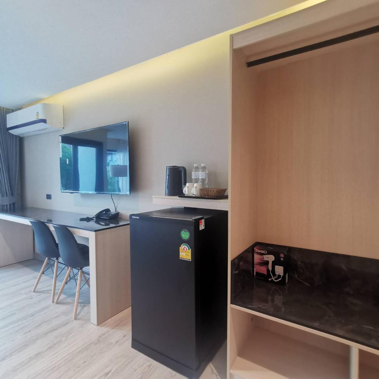 The 9 Residence Hotel Bangkok Exterior photo