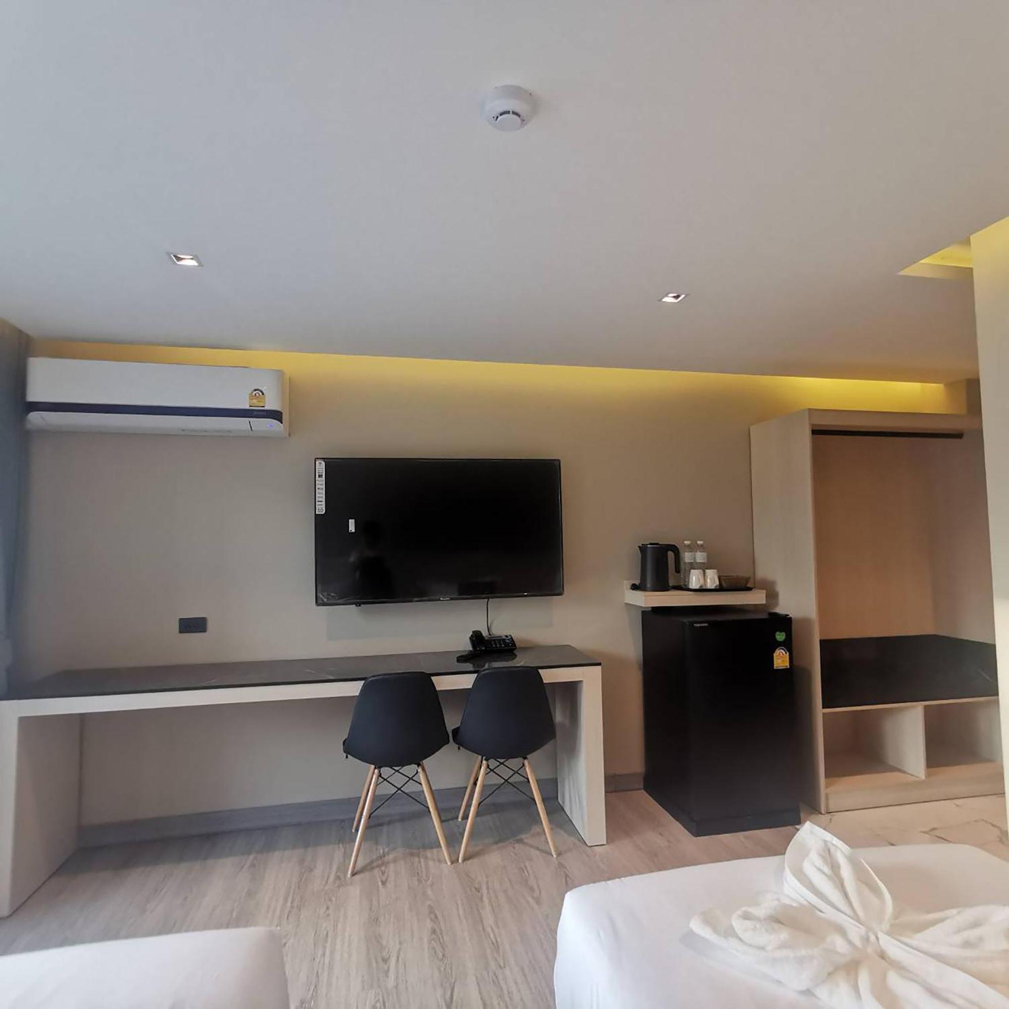 The 9 Residence Hotel Bangkok Exterior photo