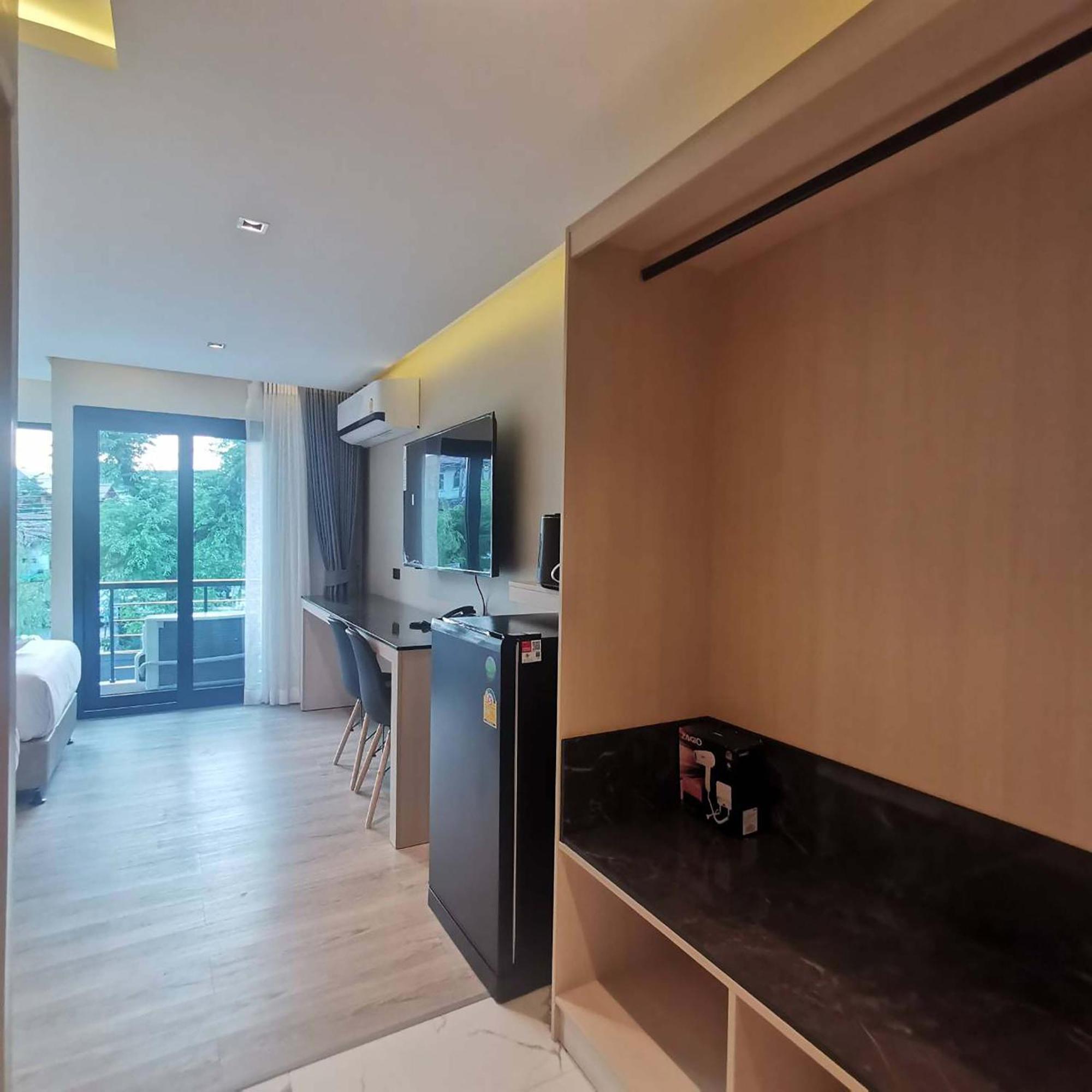 The 9 Residence Hotel Bangkok Exterior photo